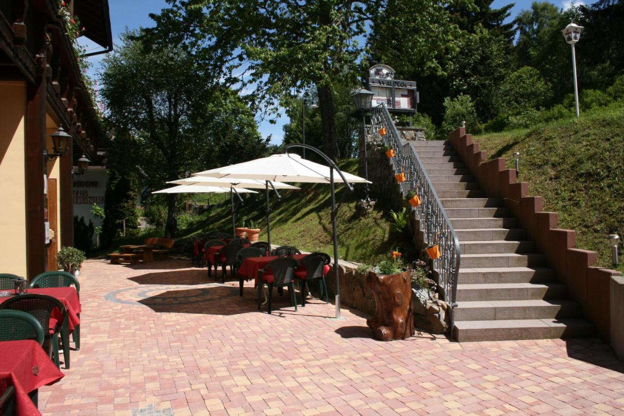 Hotel Waldeck Mit Restaurant "Florian'S" Feldberg (Baden-Wurttemberg) Exterior foto