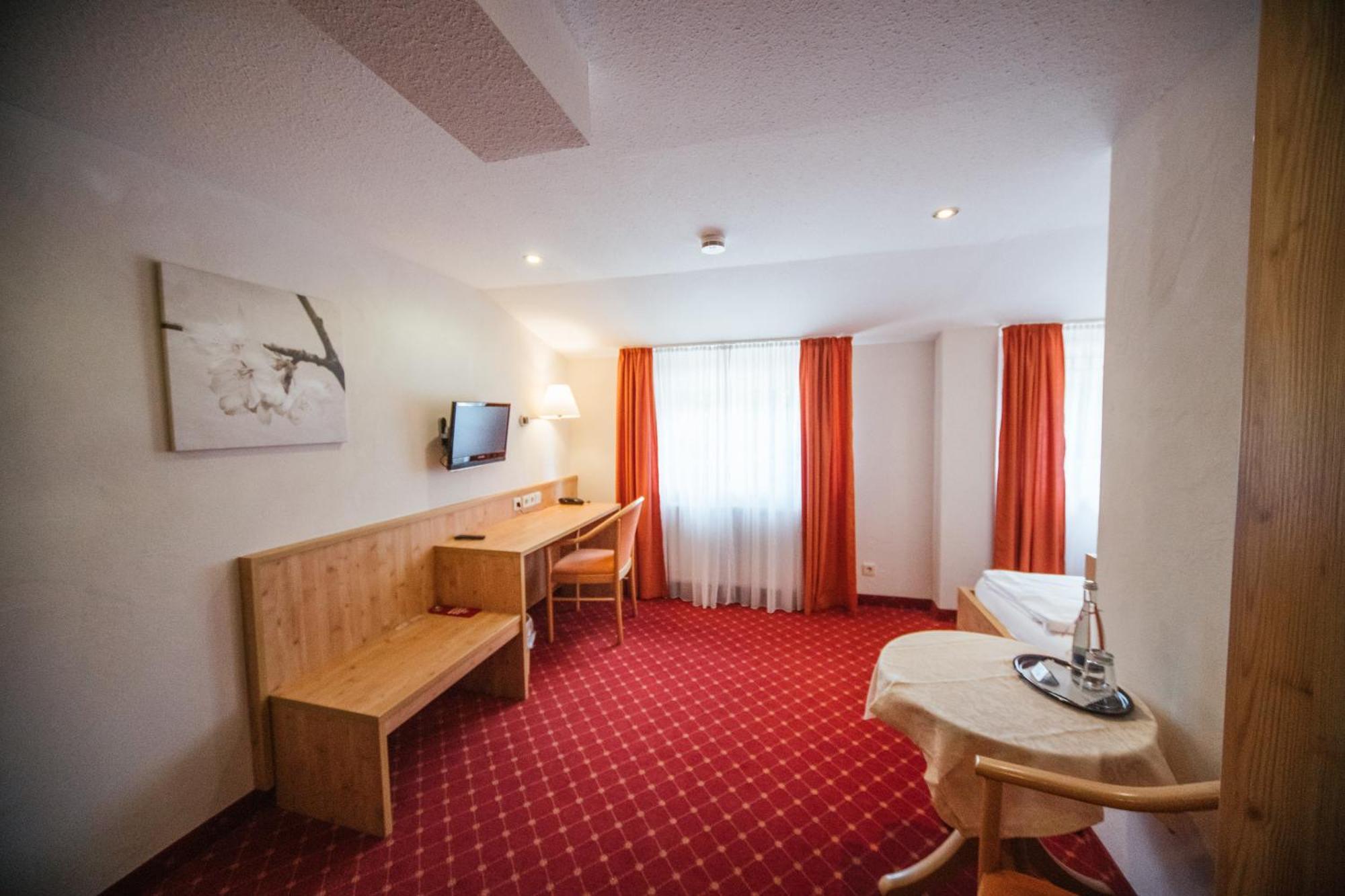 Hotel Waldeck Mit Restaurant "Florian'S" Feldberg (Baden-Wurttemberg) Quarto foto