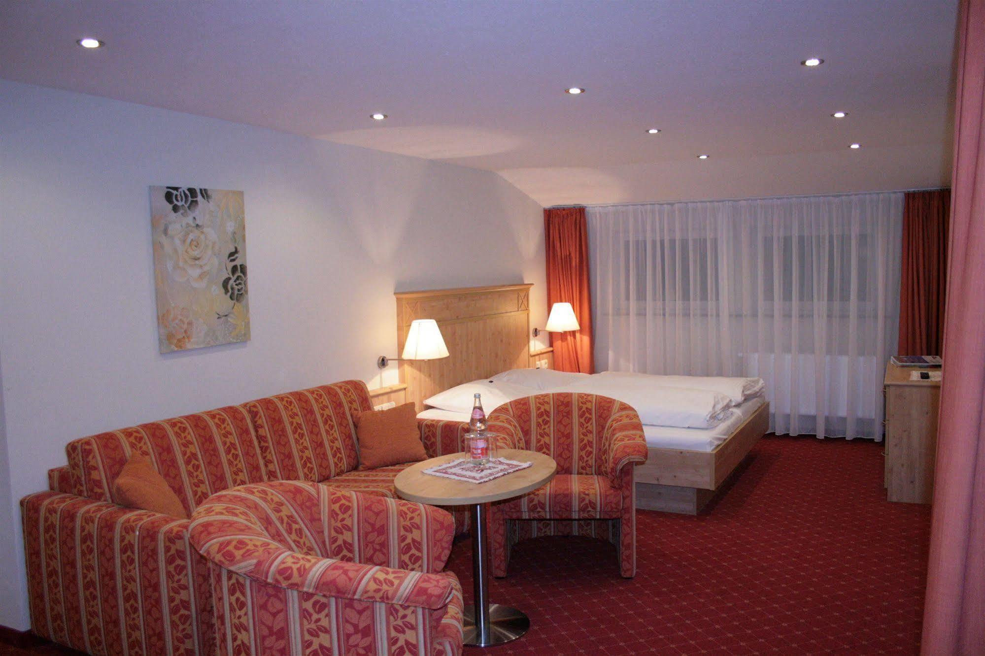 Hotel Waldeck Mit Restaurant "Florian'S" Feldberg (Baden-Wurttemberg) Exterior foto